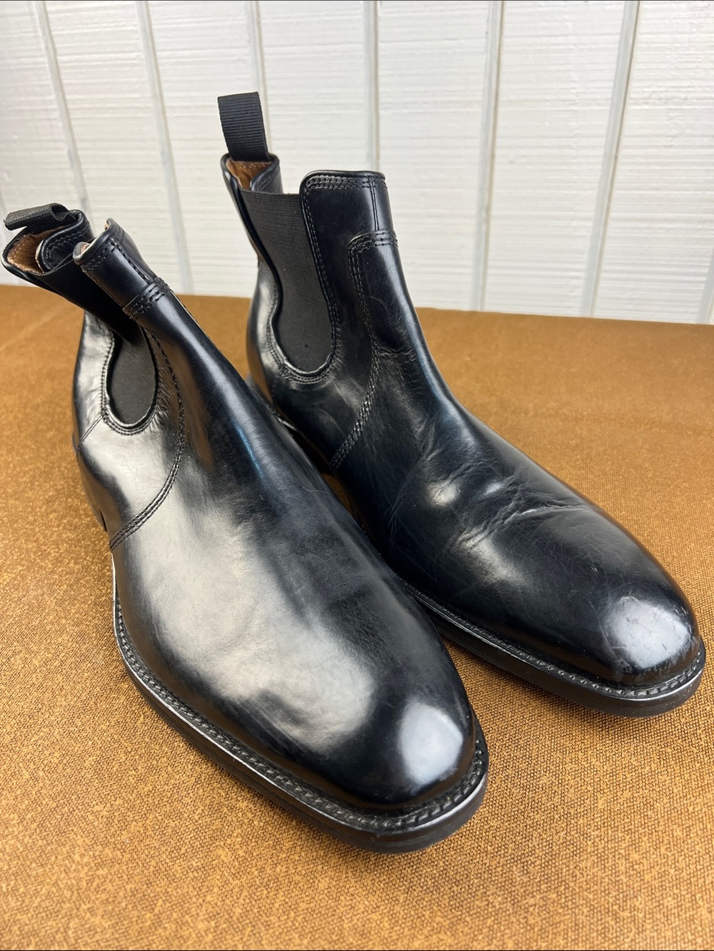 Johnston & Murphy Men’s Black Leather Chukka Boots